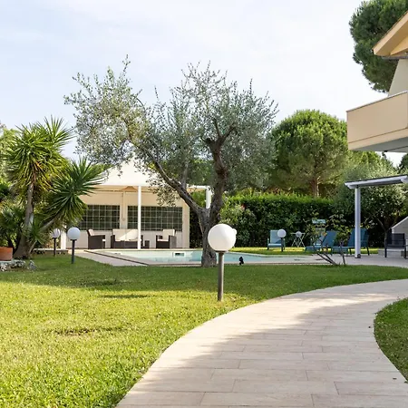 Guest house Il Boschetto - Con Piscina