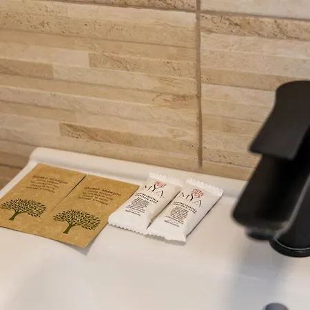 Affittacamere Il Boschetto - Con Piscina 3*